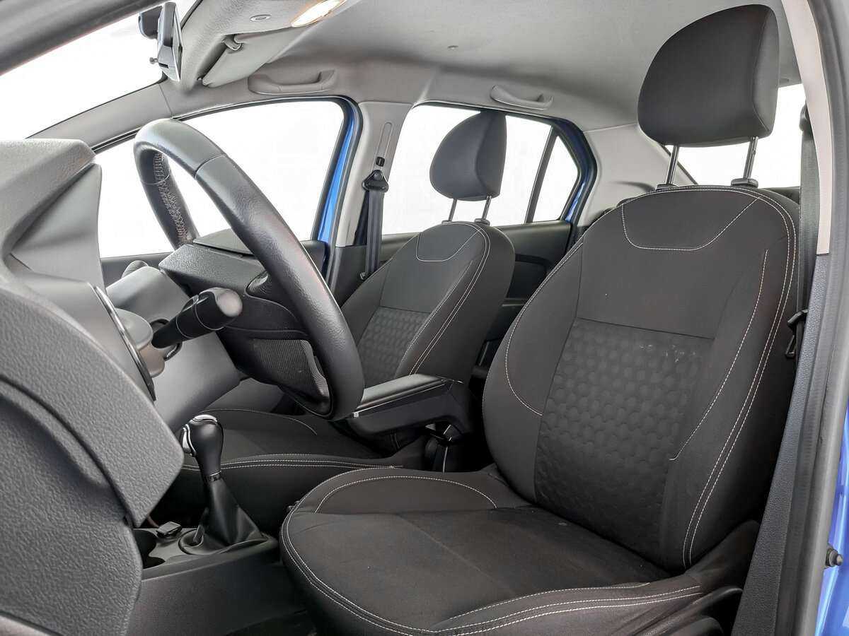 Б/У Рено Логан 2017 года. Фото: #15