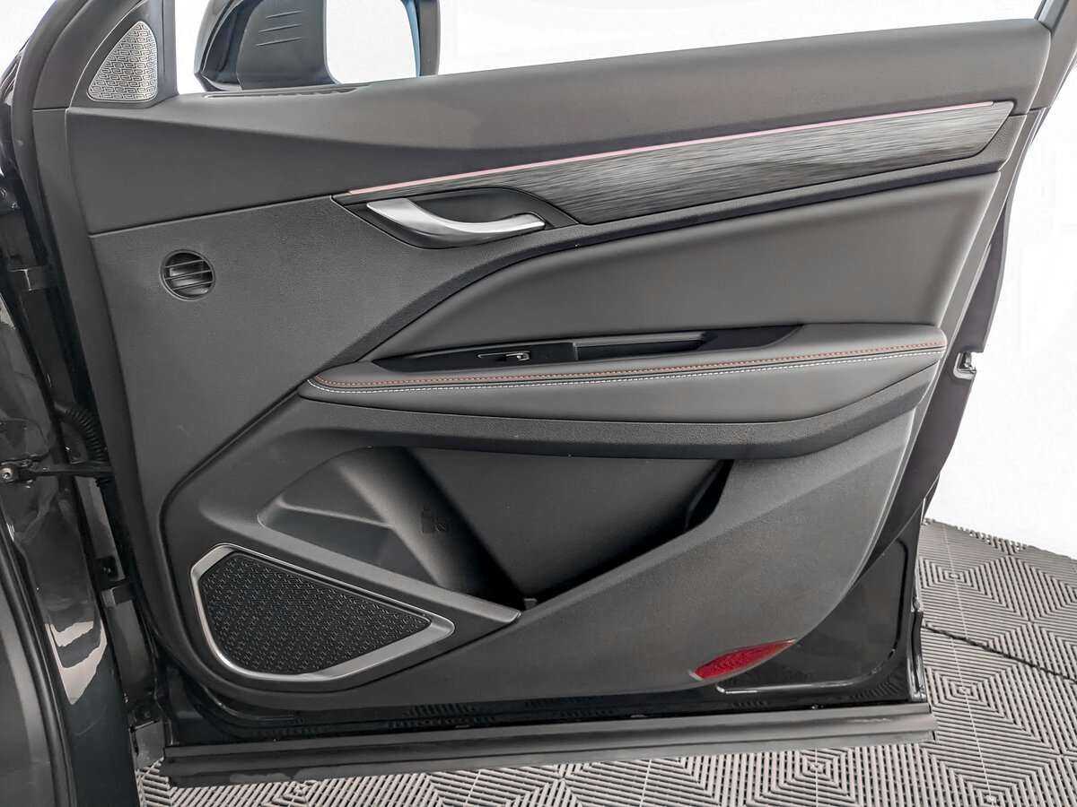 Geely Tugella 2021 года с пробегом. Фото: #21