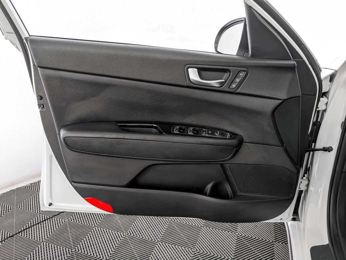 Б/У Киа Оптима 2018 года. Фото: #14