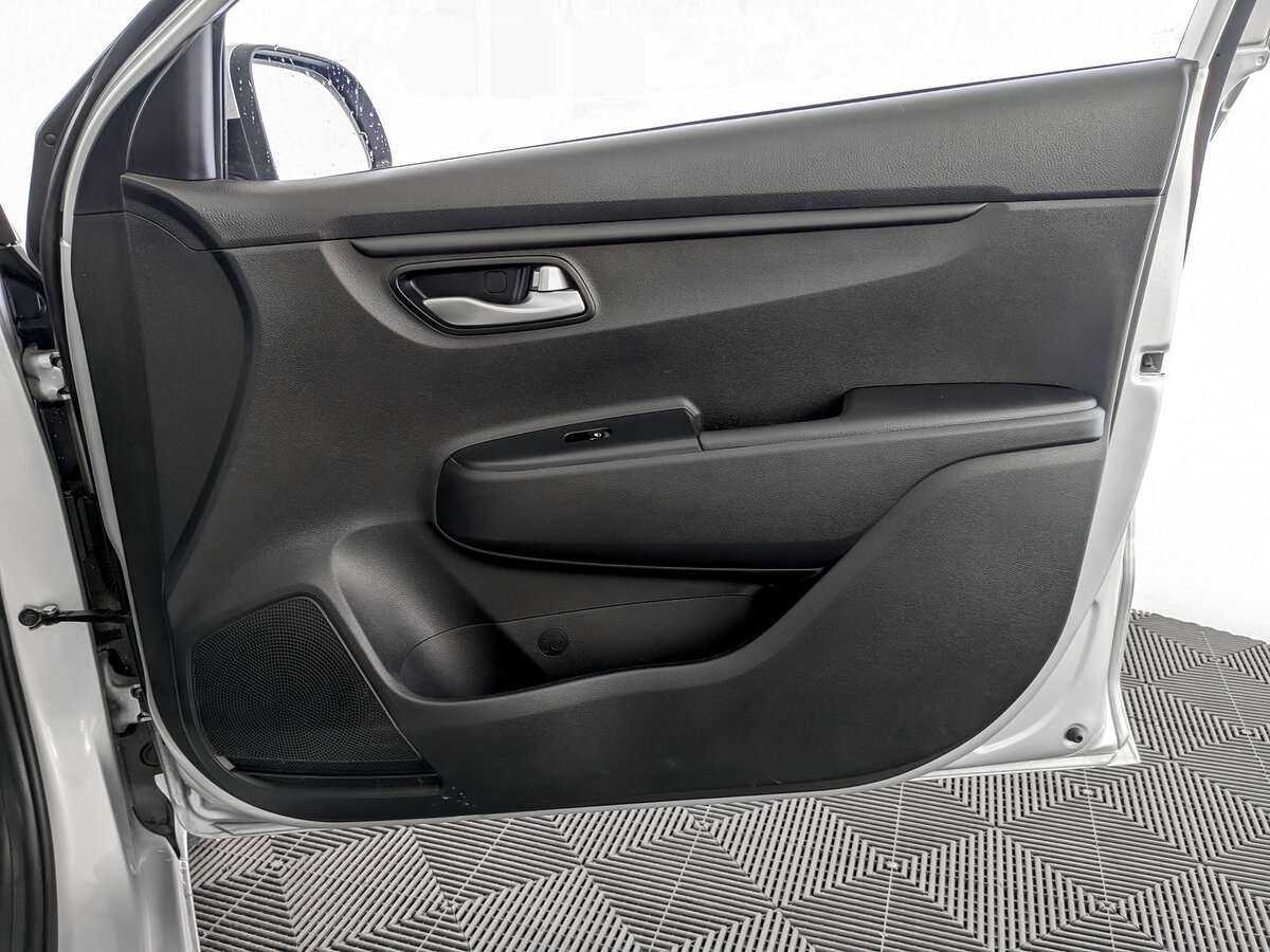 Б/У Киа Рио 2021 года. Фото: #18