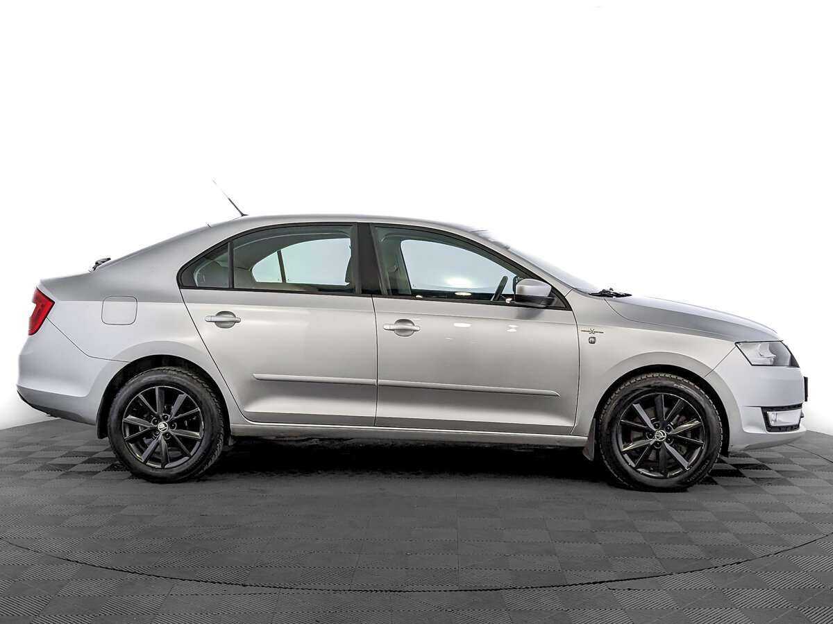 Б/У Шкода Рапид 2016 года. Фото: #2