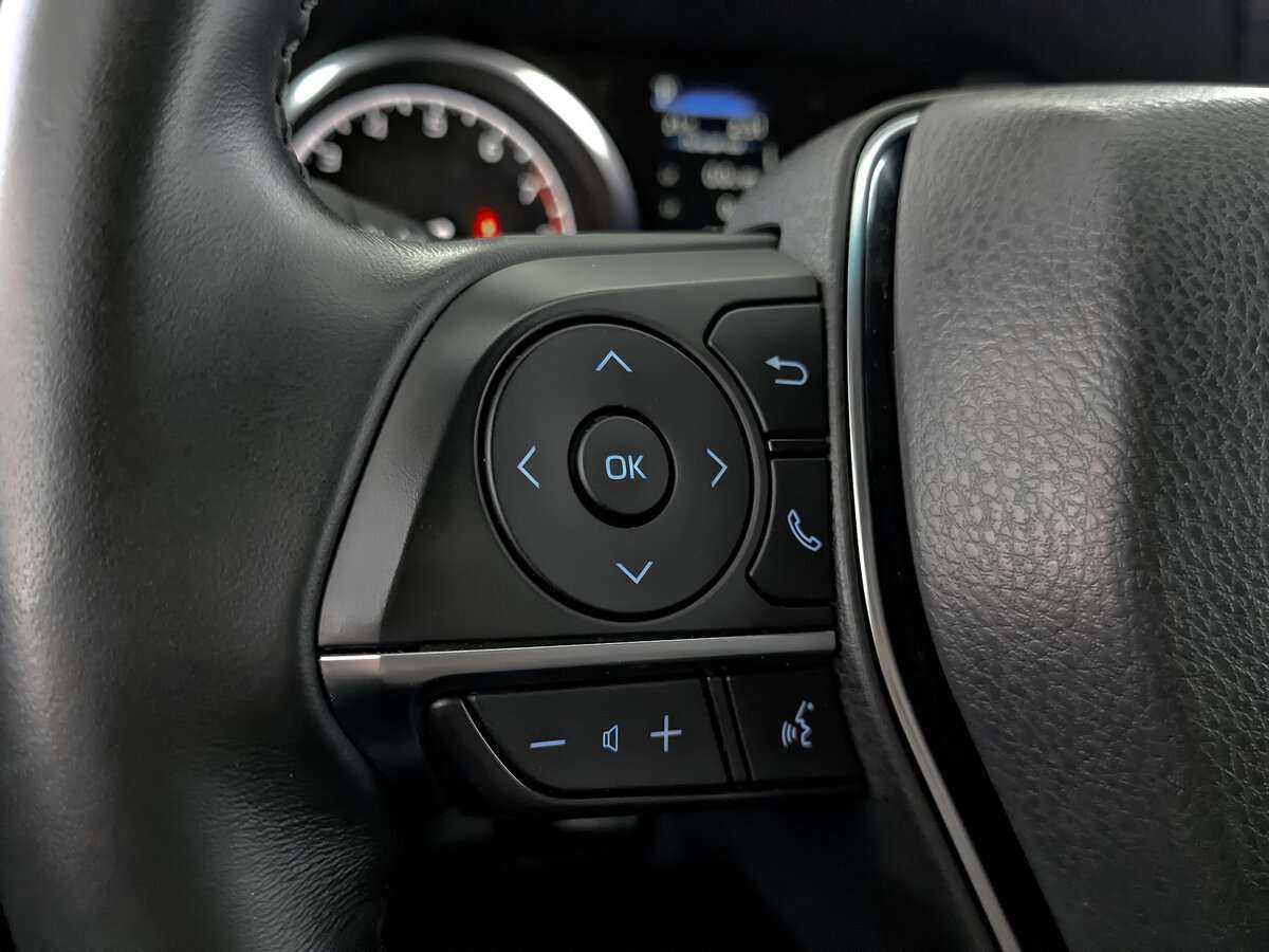 Toyota Camry 2022 года с пробегом. Фото: #23