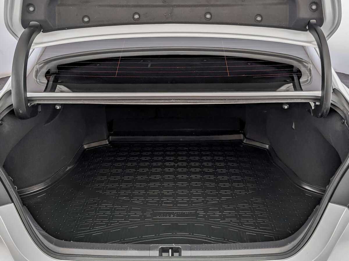 Toyota Camry 2019 года с пробегом. Фото: #9