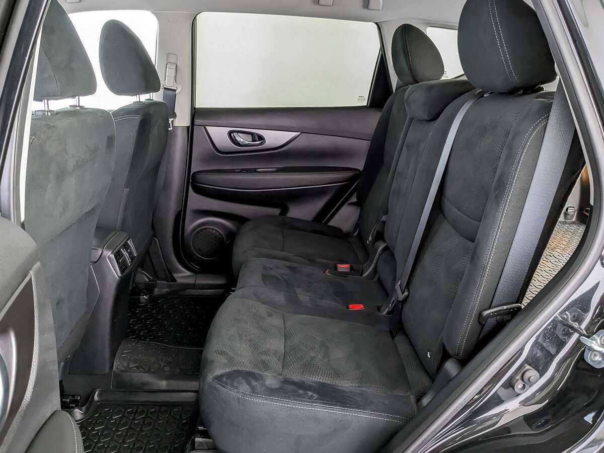 Б/У Ниссан Икс-Трейл 2016 года. Фото: #11