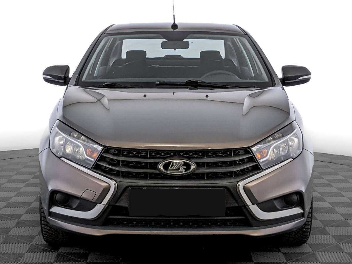 Б/У Лада (ВАЗ) Веста 2018 года. Фото: #1