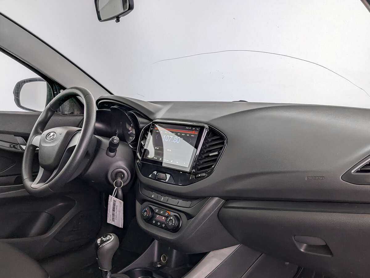 Б/У Лада (ВАЗ) Веста 2018 года. Фото: #8