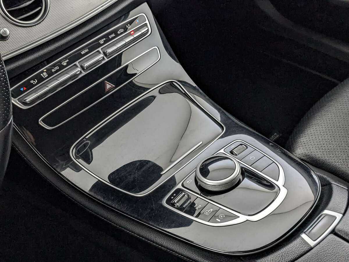 Mercedes-Benz E-Класс 2018 года с пробегом. Фото: #21