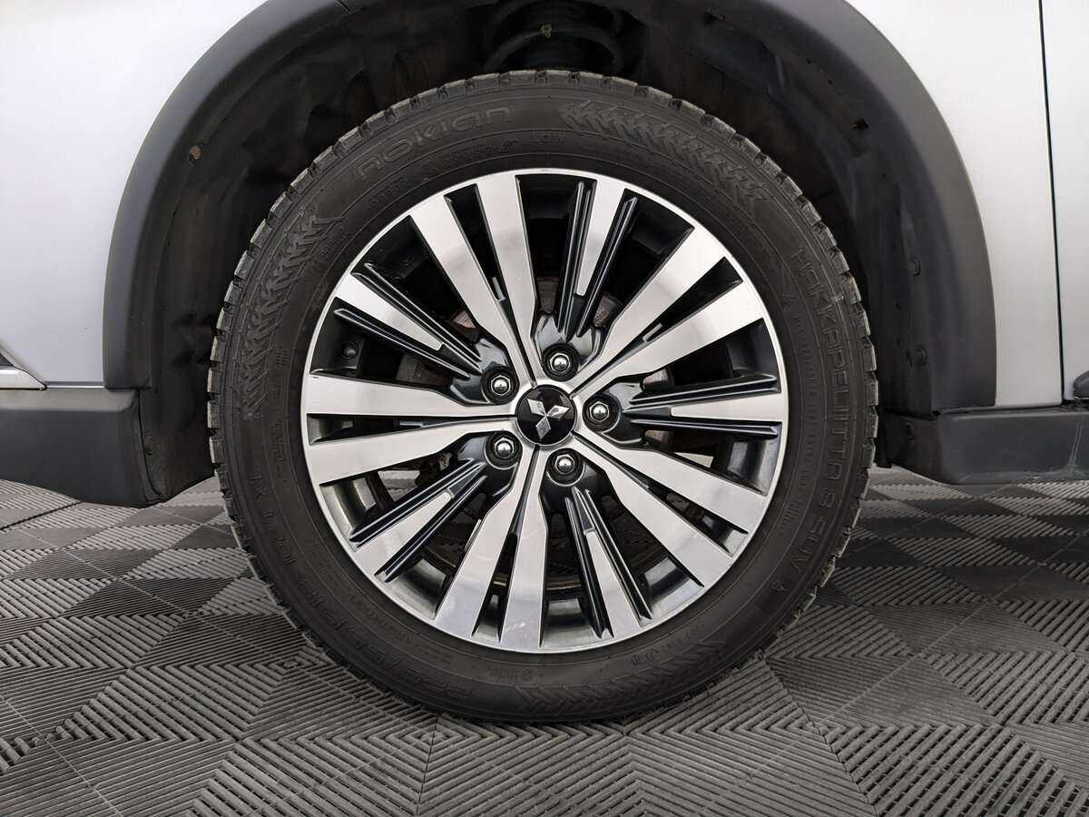 Mitsubishi Outlander 2020 года с пробегом. Фото: #11