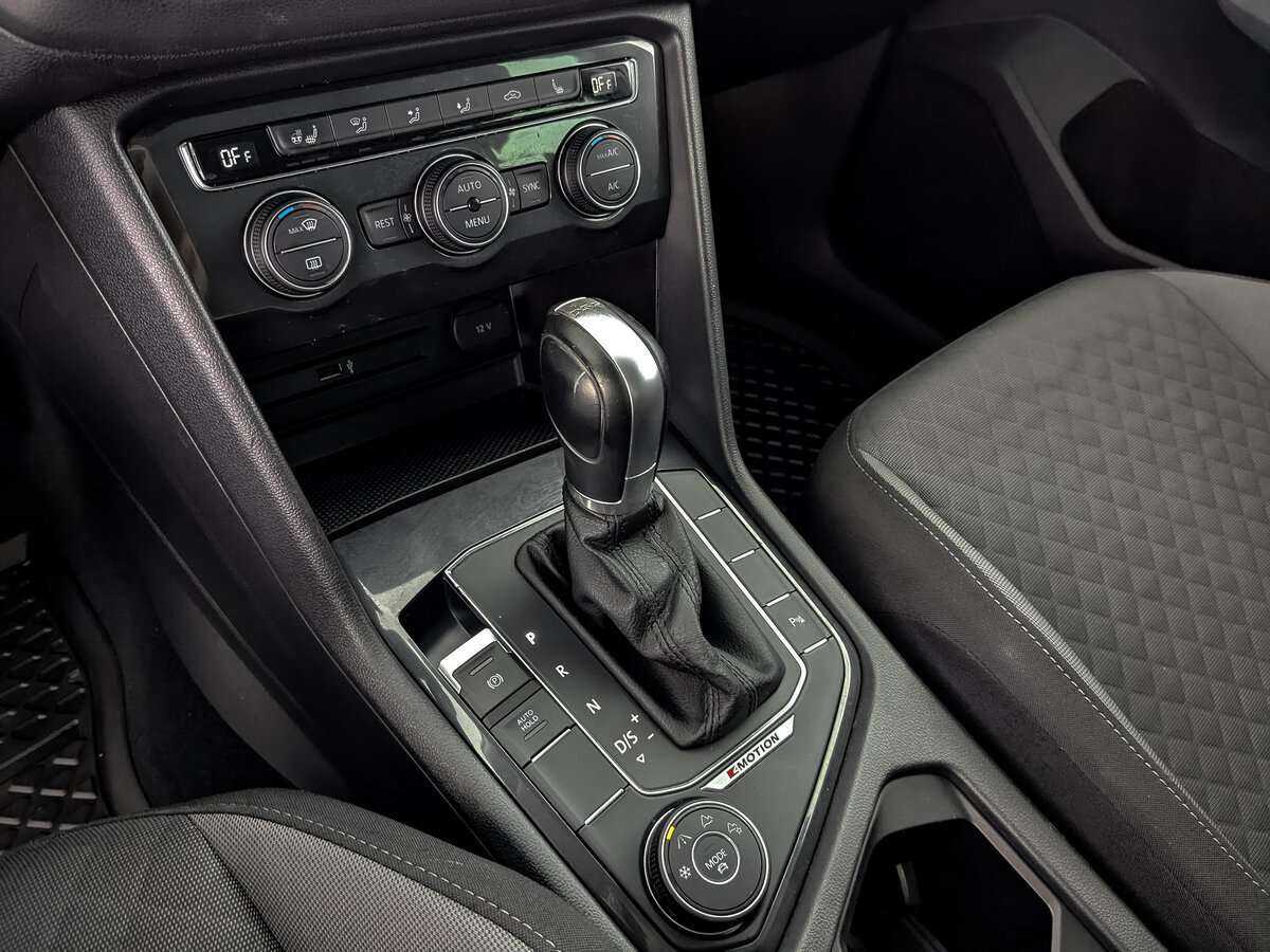 Volkswagen Tiguan 2018 года с пробегом. Фото: #16