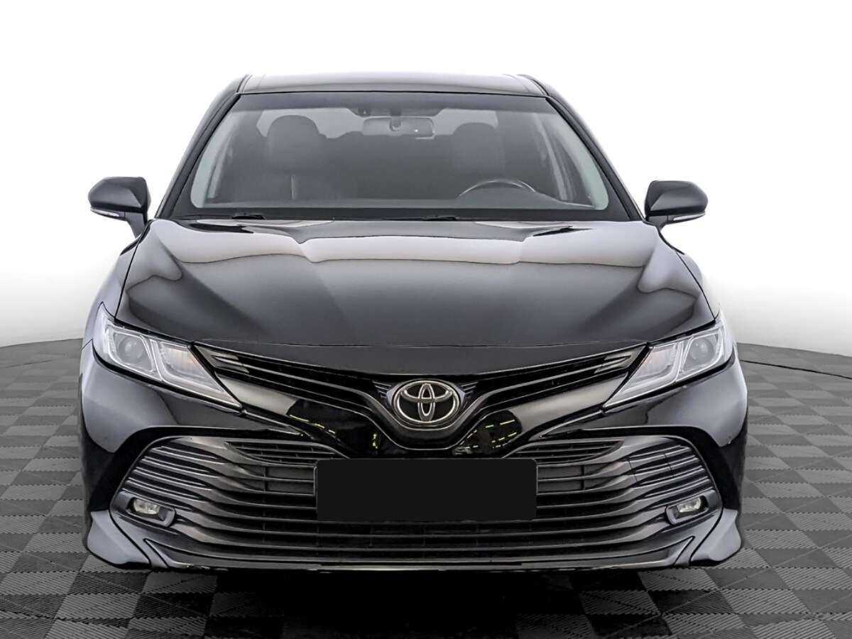 Toyota Camry 2019 года с пробегом. Фото: #1