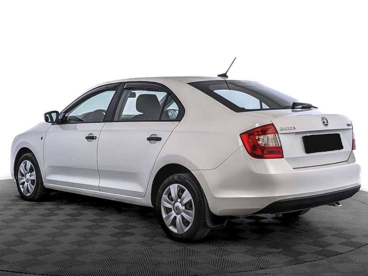 Б/У Шкода Рапид 2017 года. Фото: #5