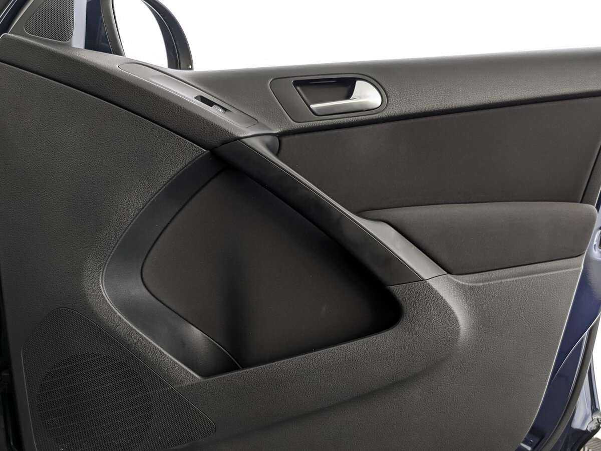 Б/У Фольксваген Тигуан 2015 года. Фото: #20