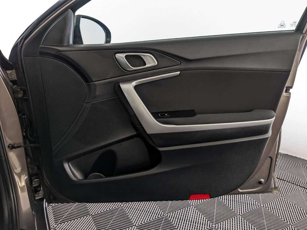 Kia Ceed 2021 года с пробегом. Фото: #19