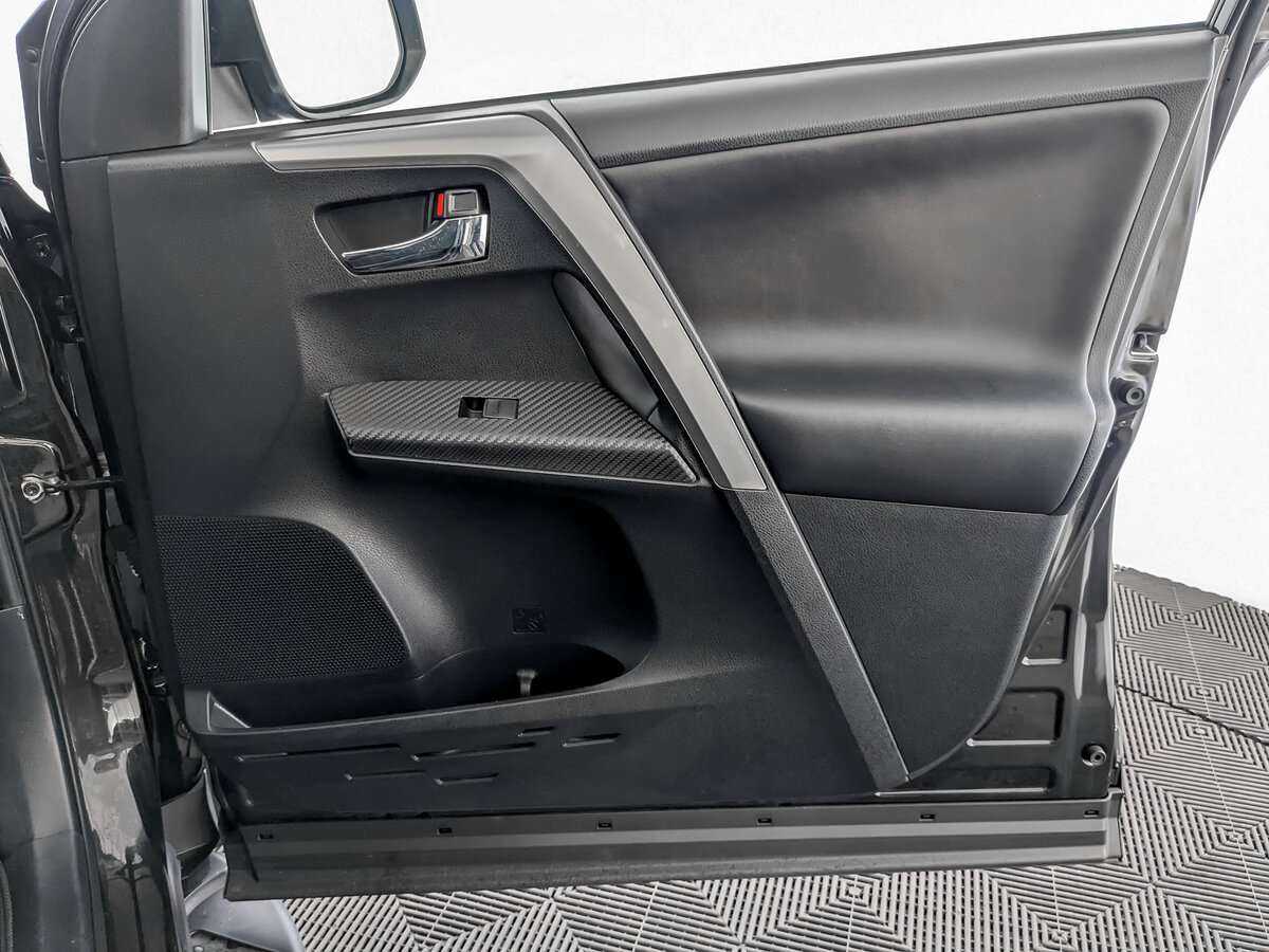 Б/У Тойота Рав4 2014 года. Фото: #18