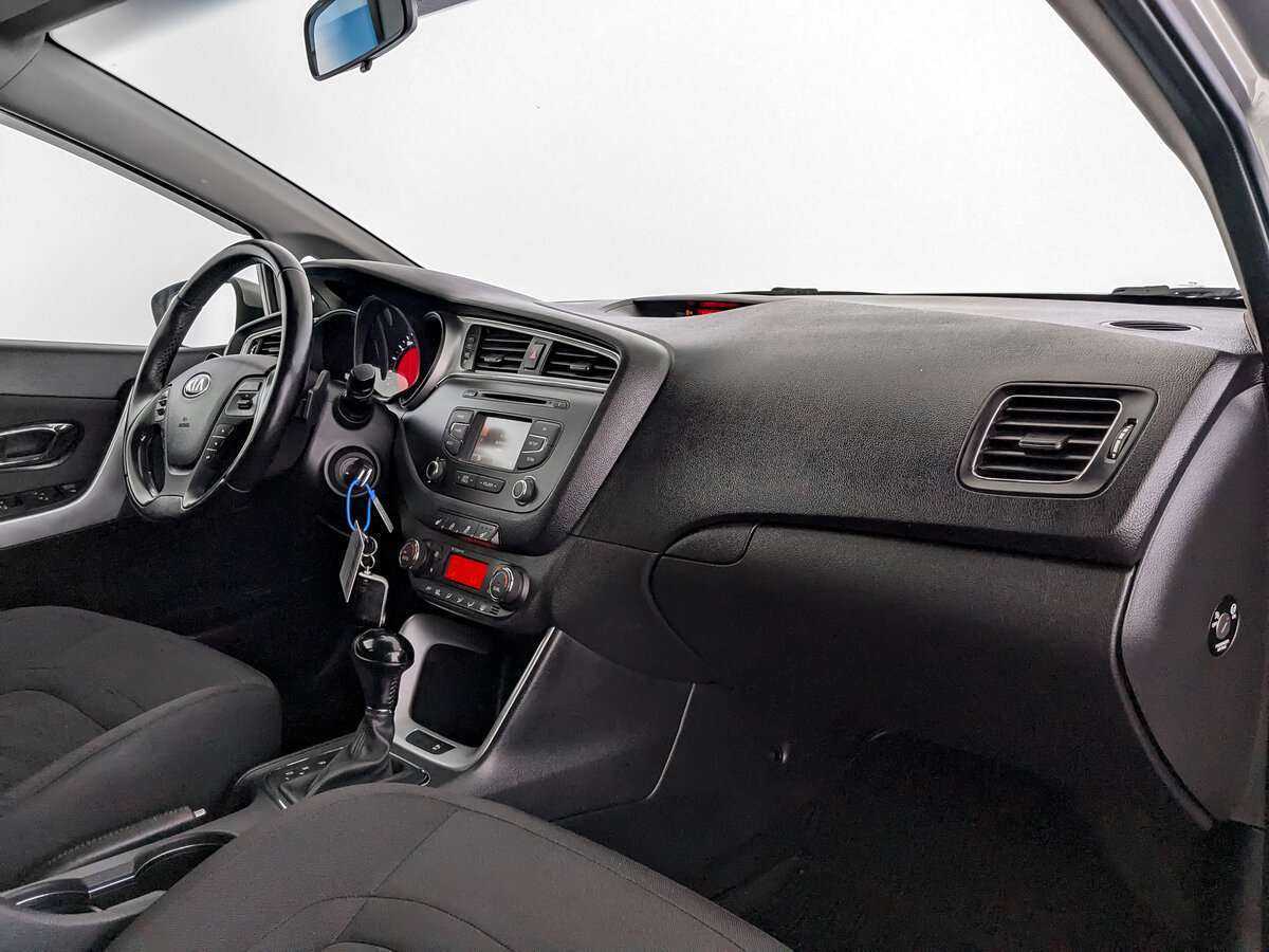 Б/У Киа Сид 2017 года. Фото: #10