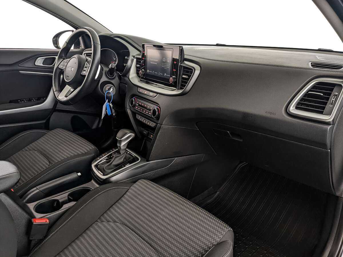 Kia Ceed 2022 года с пробегом. Фото: #8