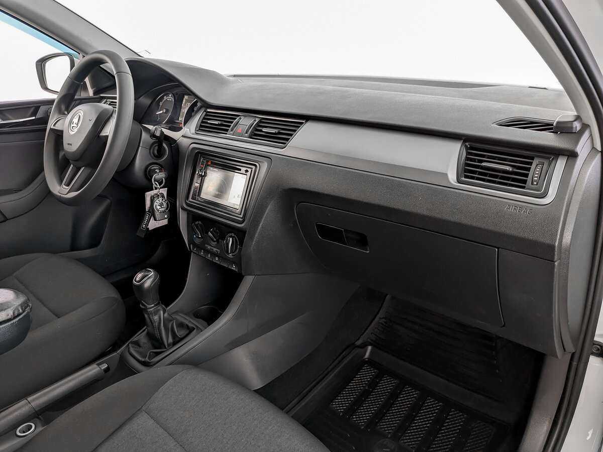 Б/У Шкода Рапид 2017 года. Фото: #8