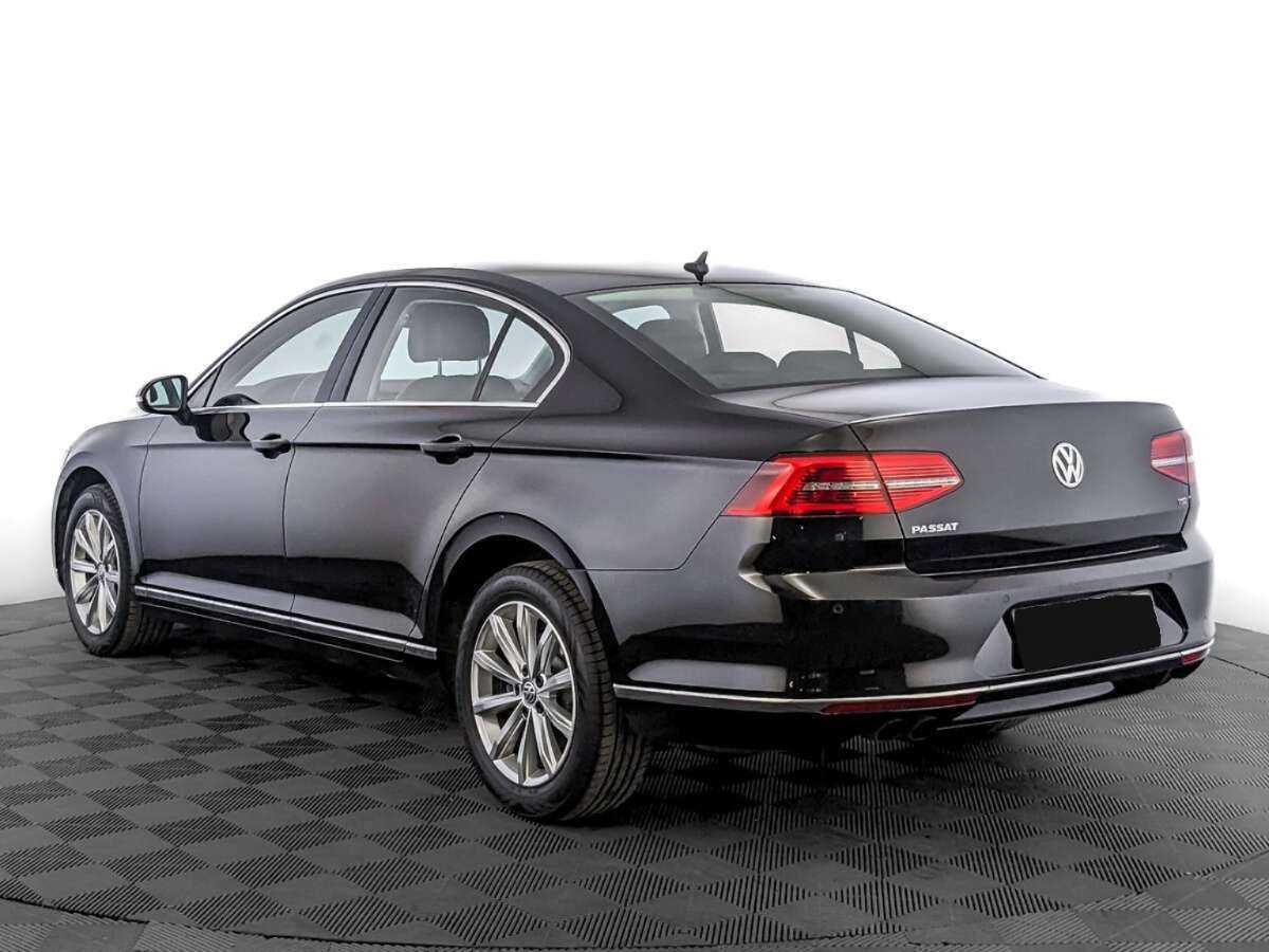 Volkswagen Passat 2017 года с пробегом. Фото: #6