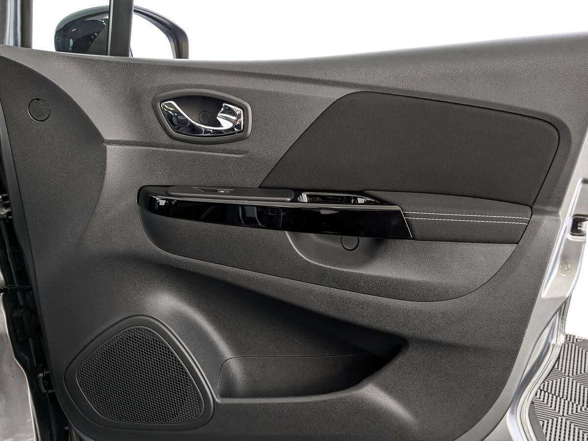 Б/У Рено Каптюр 2020 года. Фото: #19