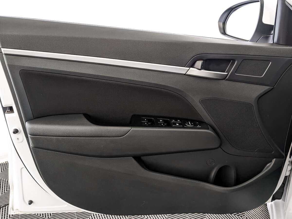 Б/У Хендай Елантра 2020 года. Фото: #14