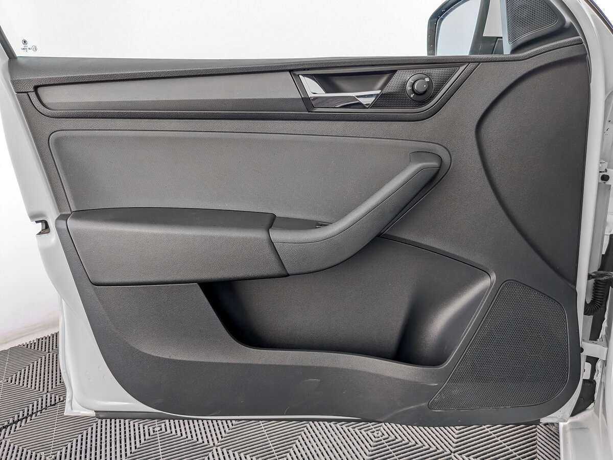 Б/У Шкода Рапид 2018 года. Фото: #14