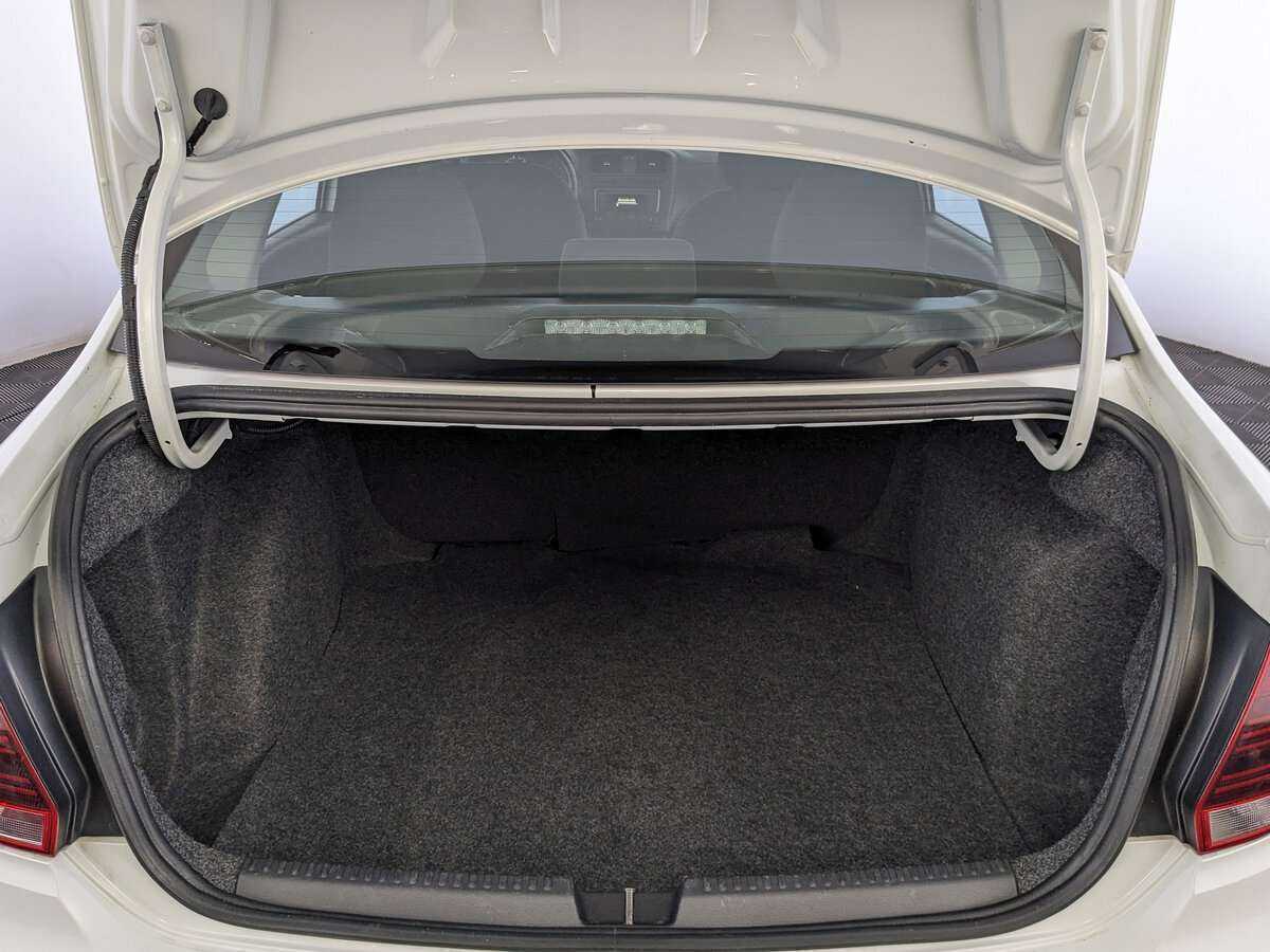 Б/У Фольксваген Поло 2018 года. Фото: #9