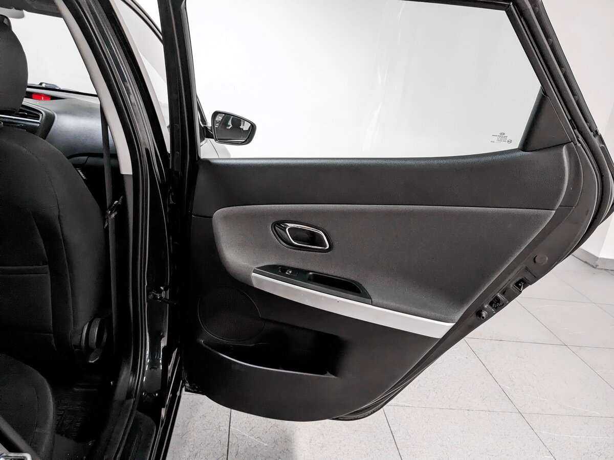 Б/У Киа Сид 2017 года. Фото: #10