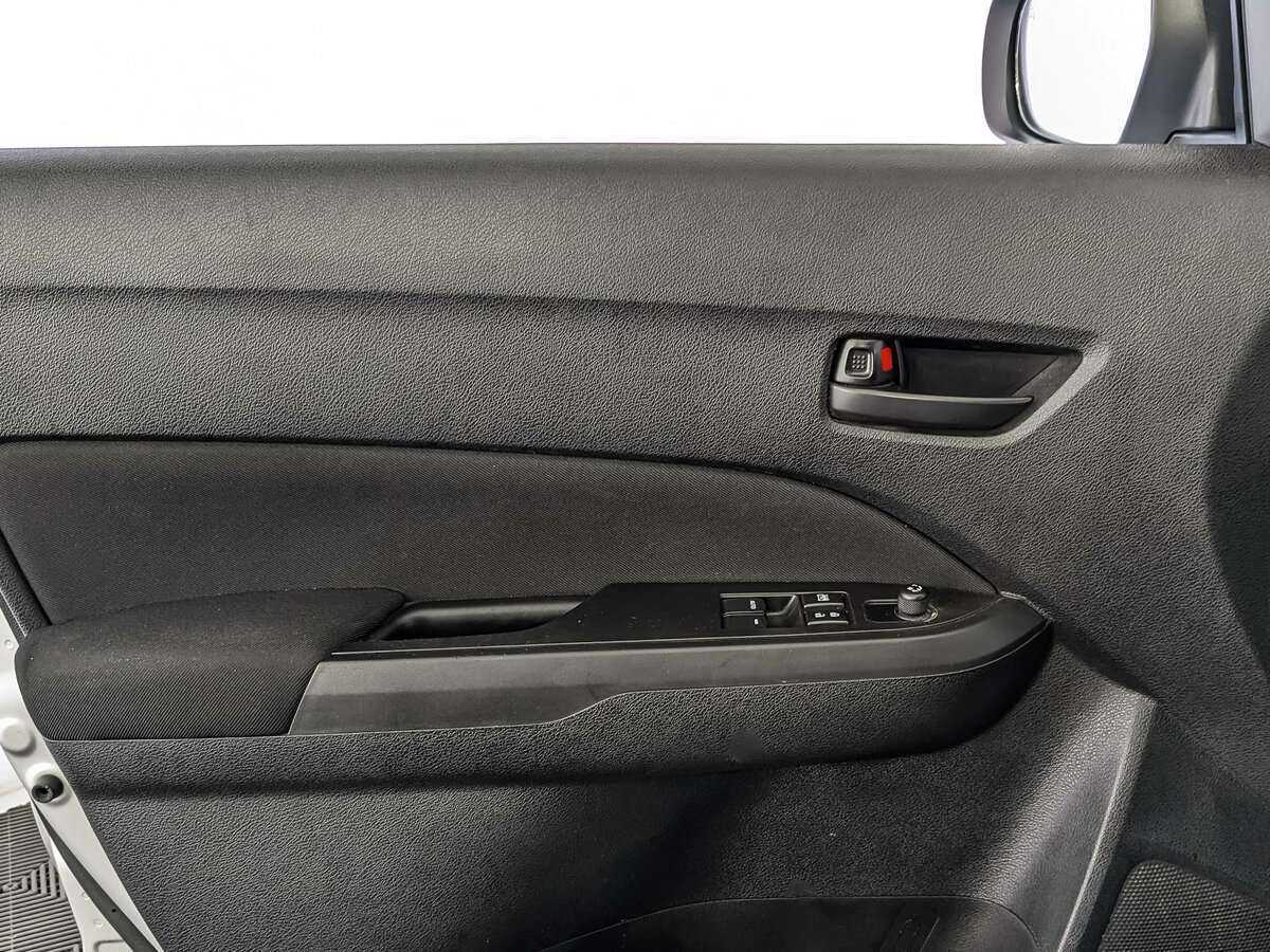 Б/У Сузуки Витара 2019 года. Фото: #18