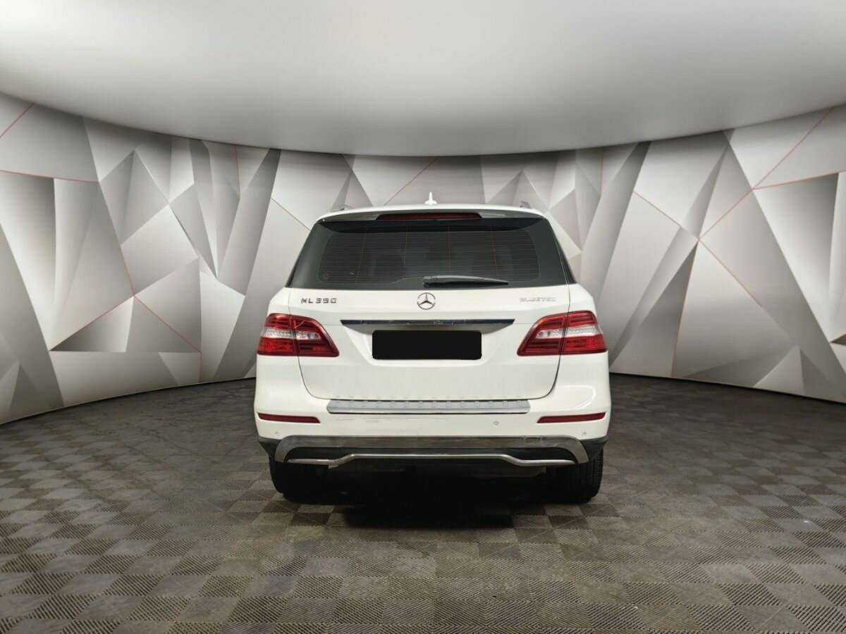 Mercedes-Benz M-Класс 2014 года с пробегом. Фото: #7