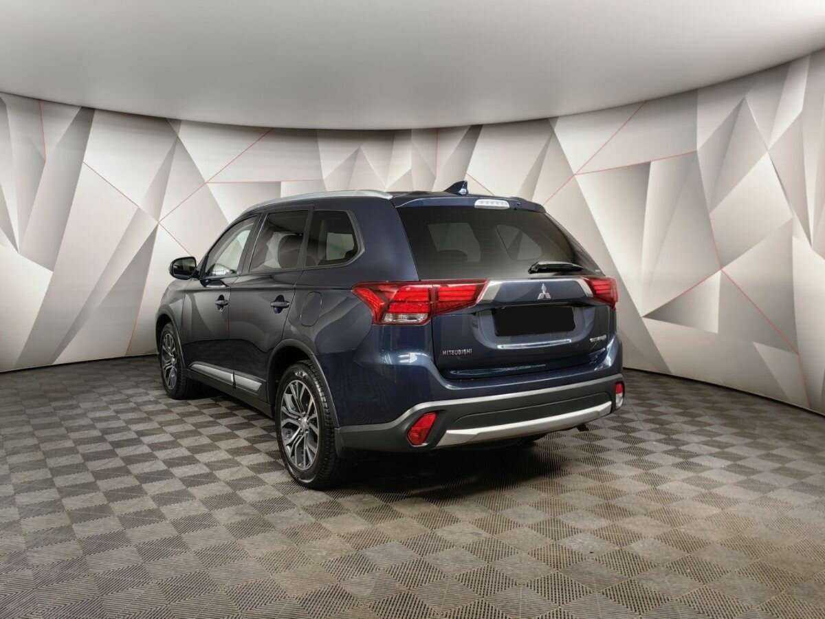 Mitsubishi Outlander 2018 года с пробегом. Фото: #3