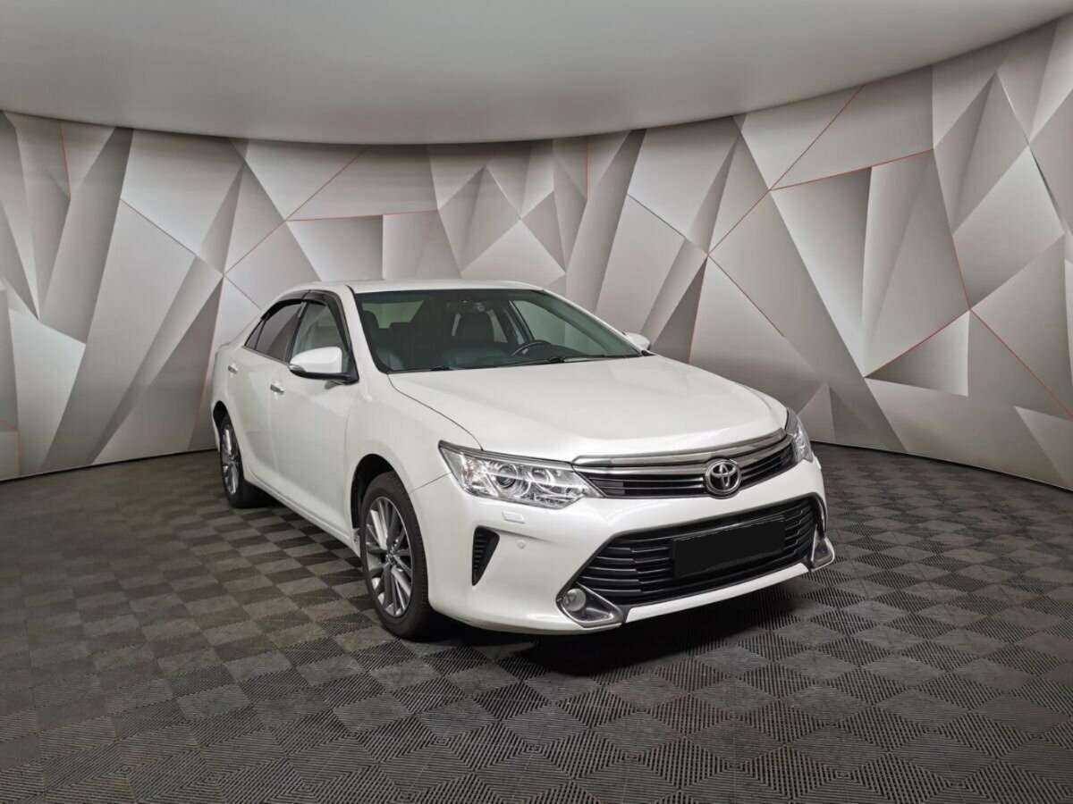 Toyota Camry 2016 года с пробегом. Фото: #2