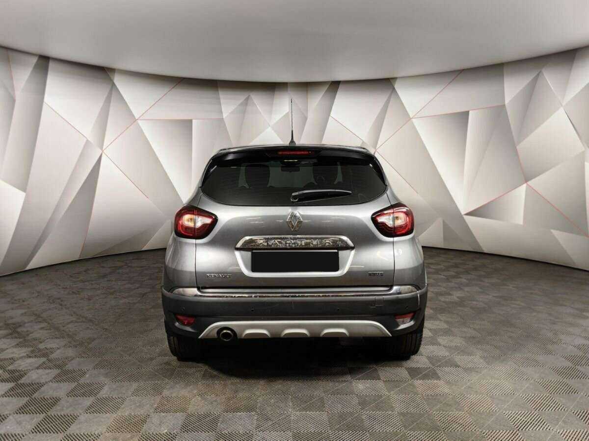 Б/У Рено Каптюр 2017 года. Фото: #5