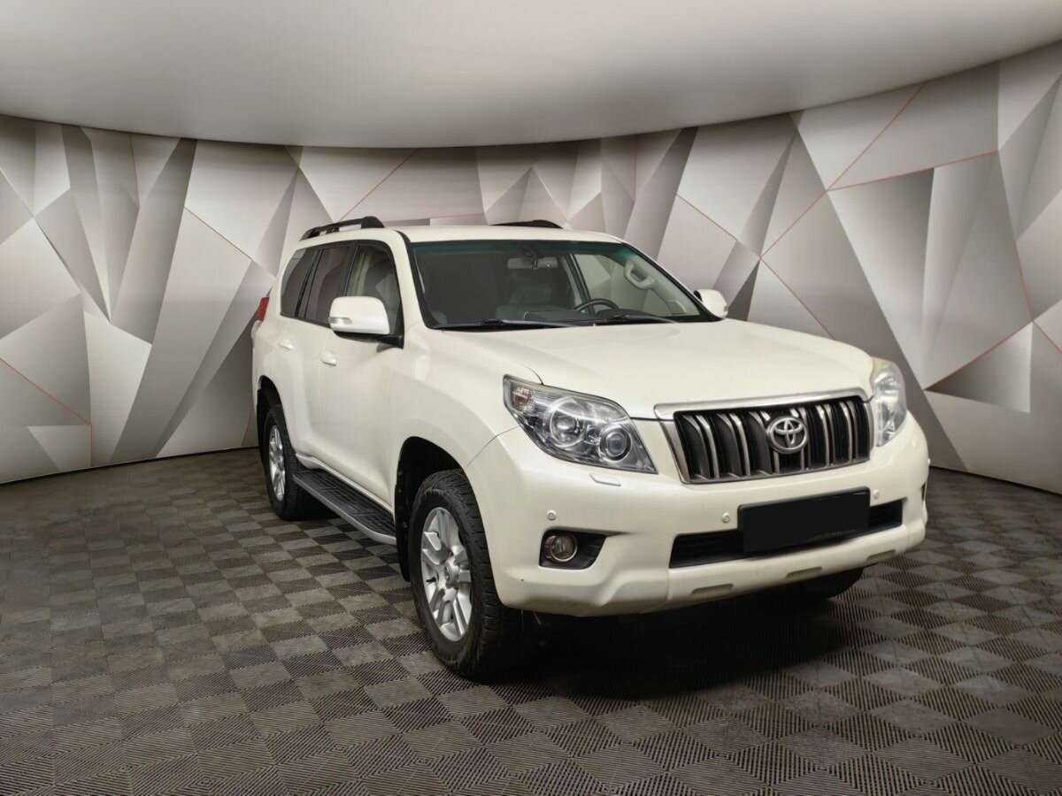 Toyota Land Cruiser Prado 2012 года с пробегом. Фото: #2