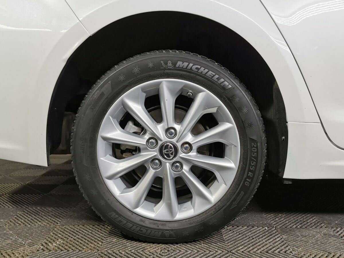 Б/У Тойота Королла 2019 года. Фото: #15