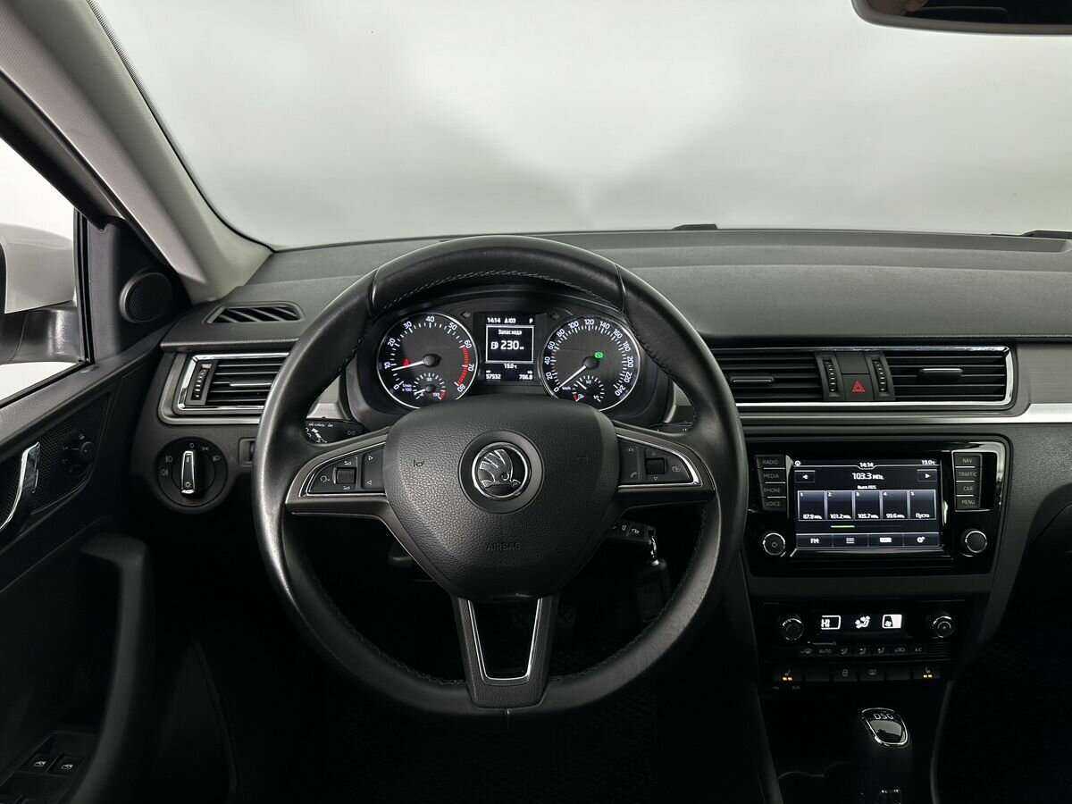 Б/У Шкода Рапид 2016 года. Фото: #11