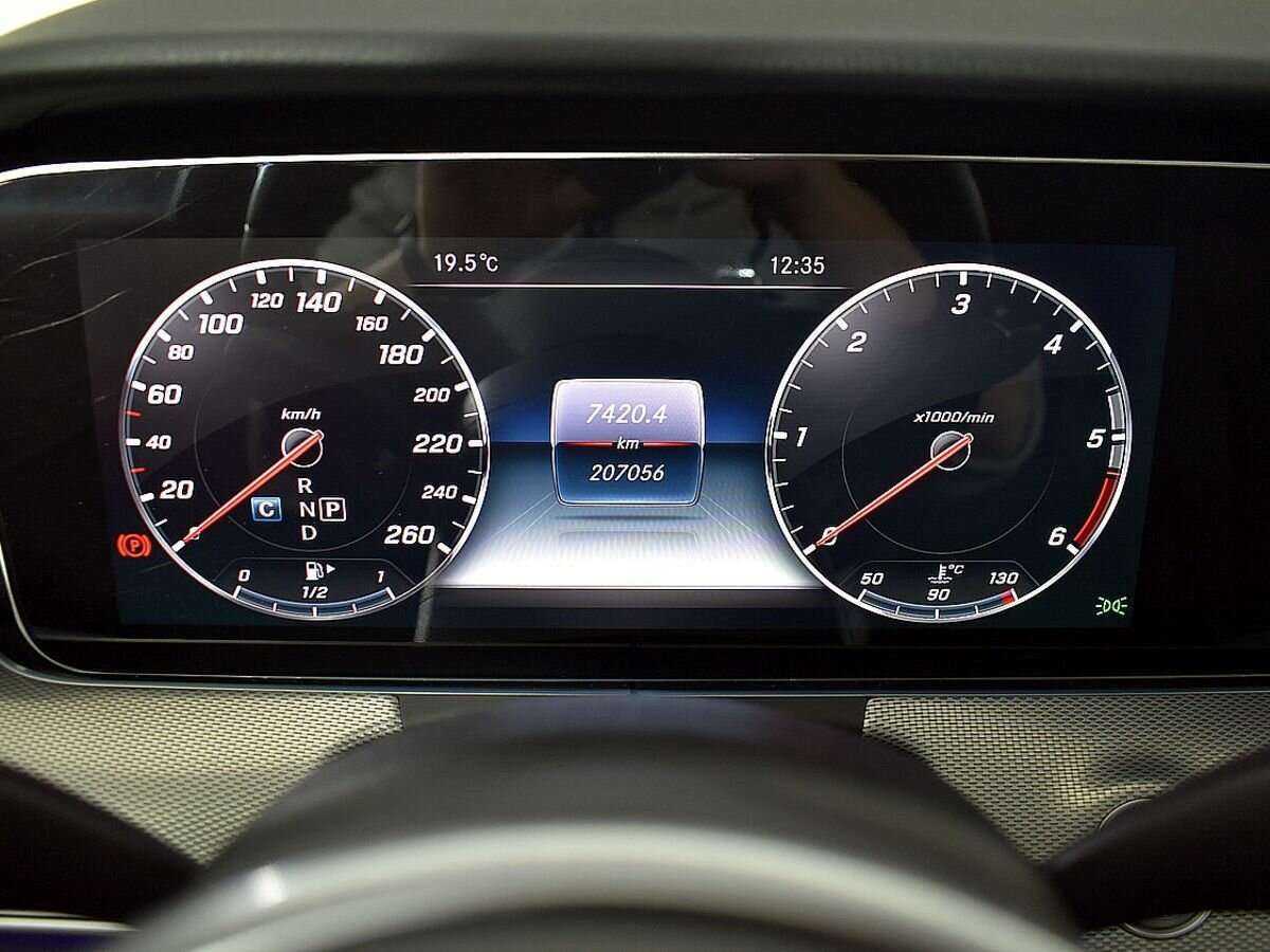 Mercedes-Benz E-Класс 2018 года с пробегом. Фото: #11