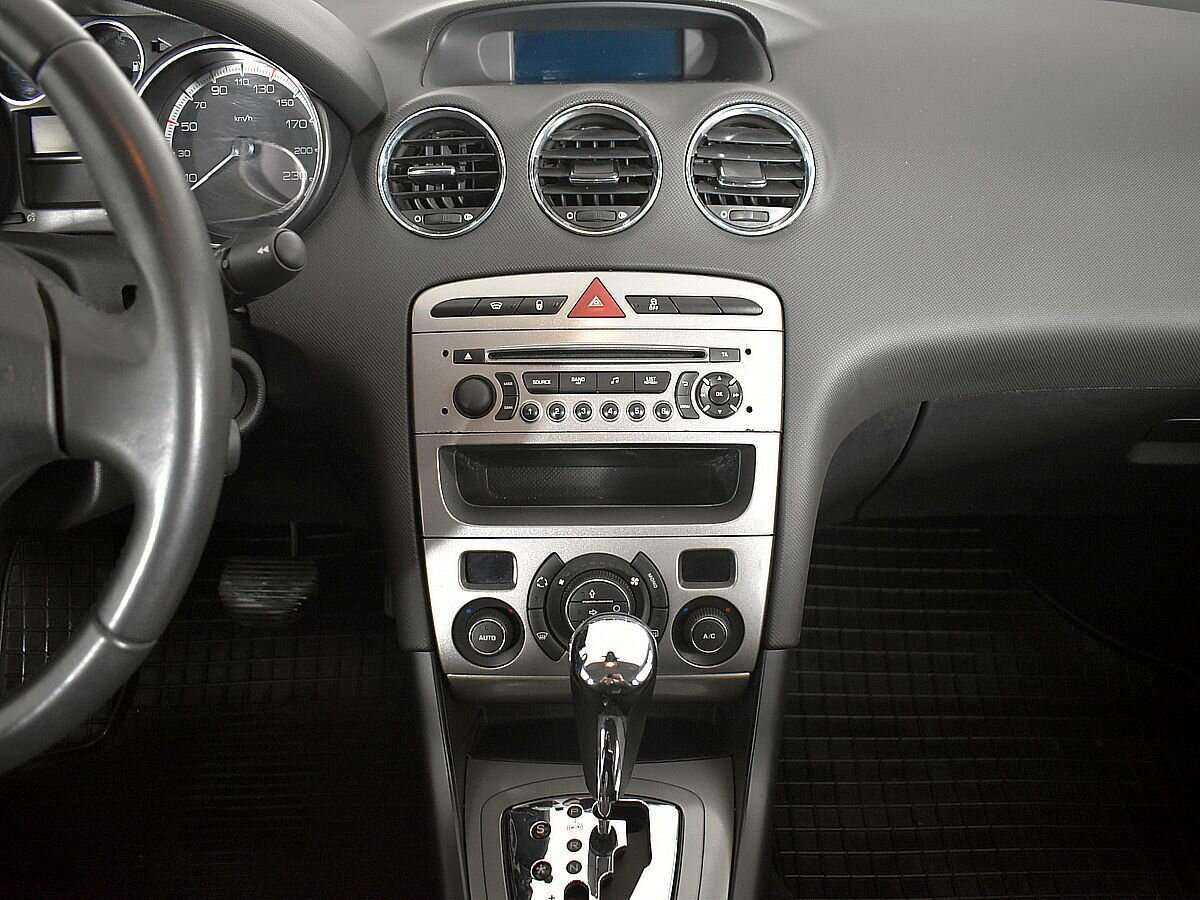 Б/У Пежо 408 2013 года. Фото: #12