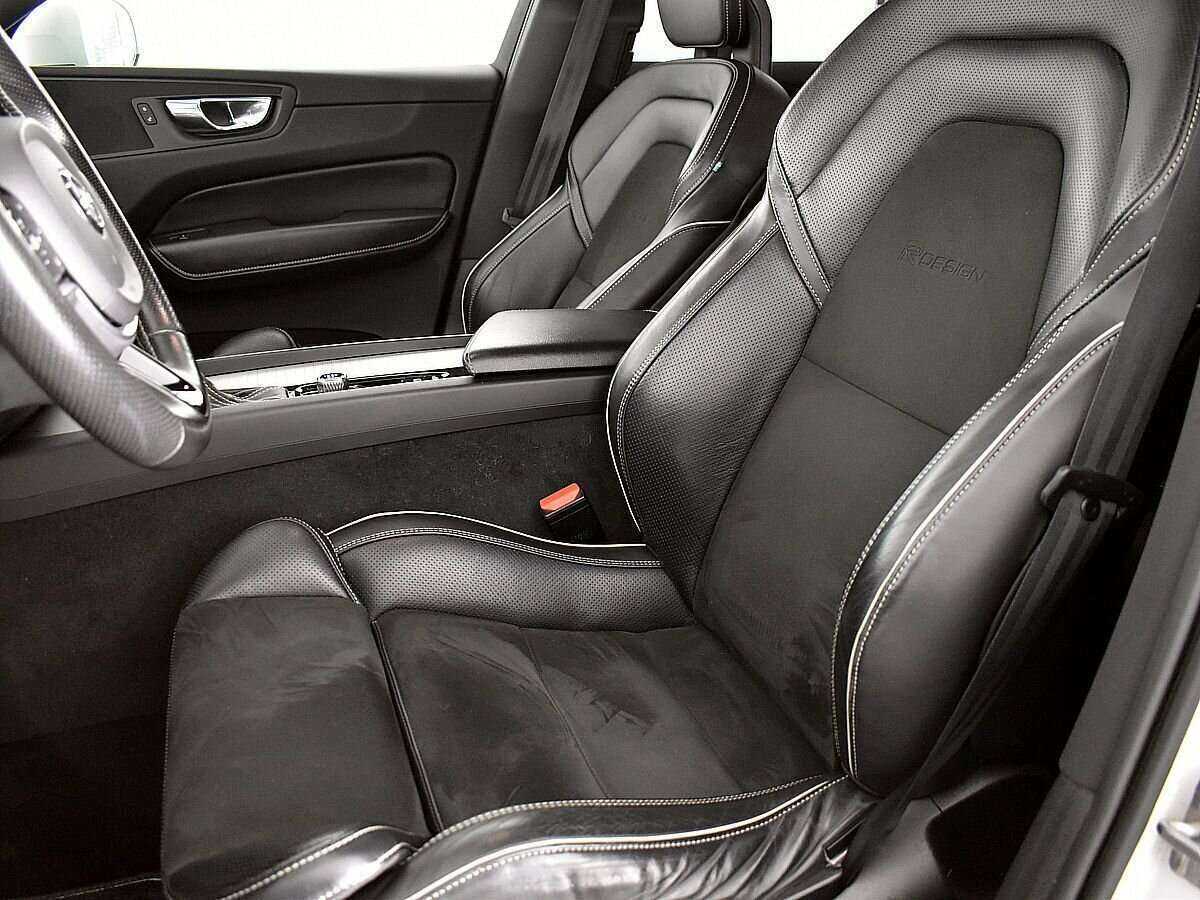 Volvo XC60 2018 года с пробегом. Фото: #9