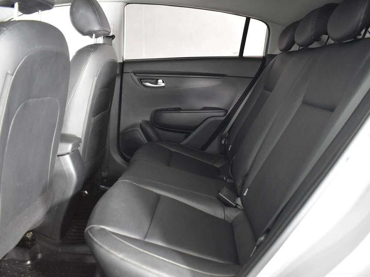 Б/У Киа Рио 2018 года. Фото: #17