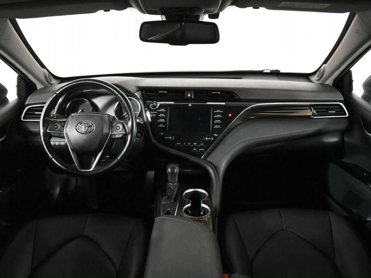 Toyota Camry 2020 года с пробегом. Фото: #9