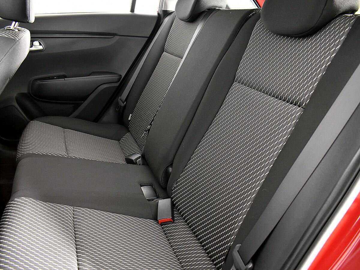 Б/У Киа Рио 2018 года. Фото: #8