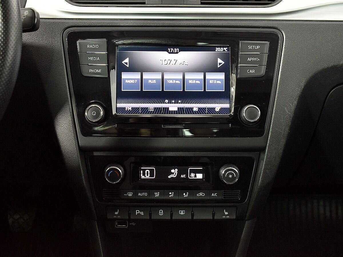 Б/У Шкода Рапид 2019 года. Фото: #10