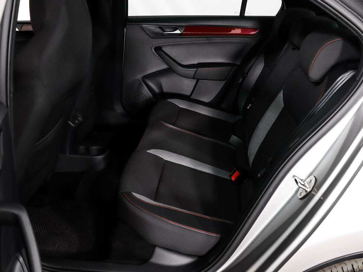 Б/У Фольксваген Поло 2021 года. Фото: #9