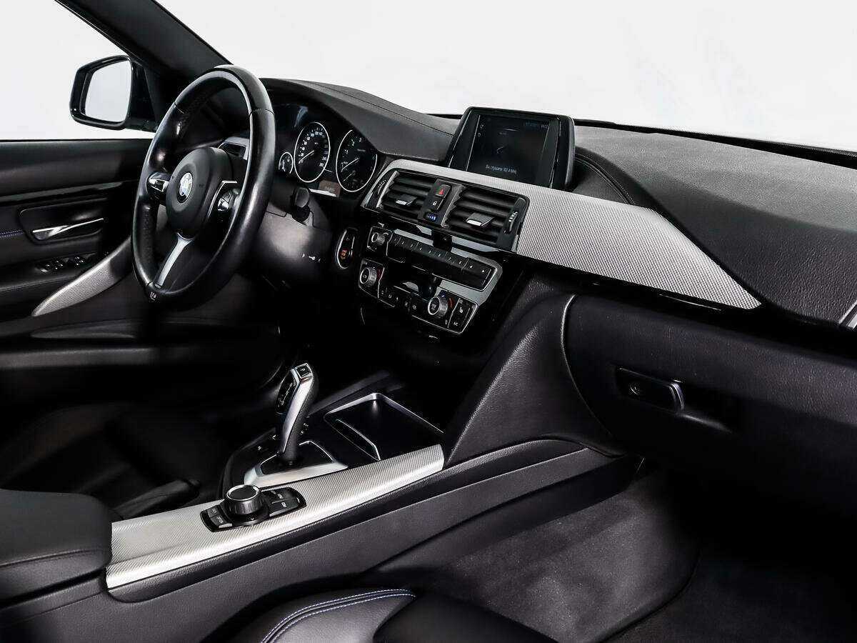 BMW 3 серии 2018 года с пробегом. Фото: #11