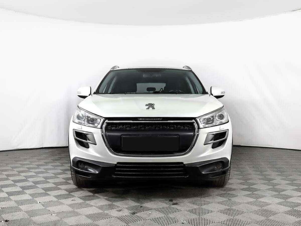 Б/У Пежо 4008 2012 года. Фото: #1