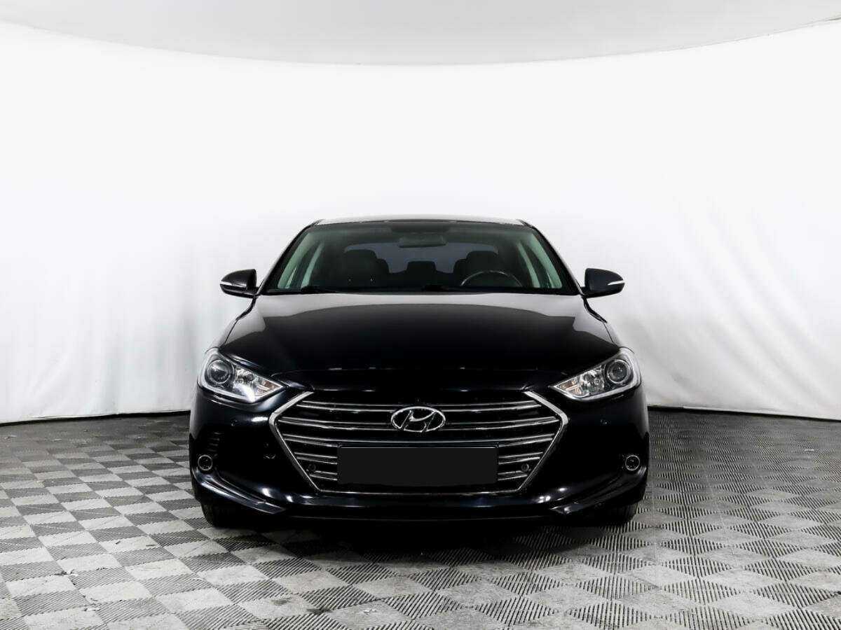 Б/У Хендай Елантра 2017 года. Фото: #1