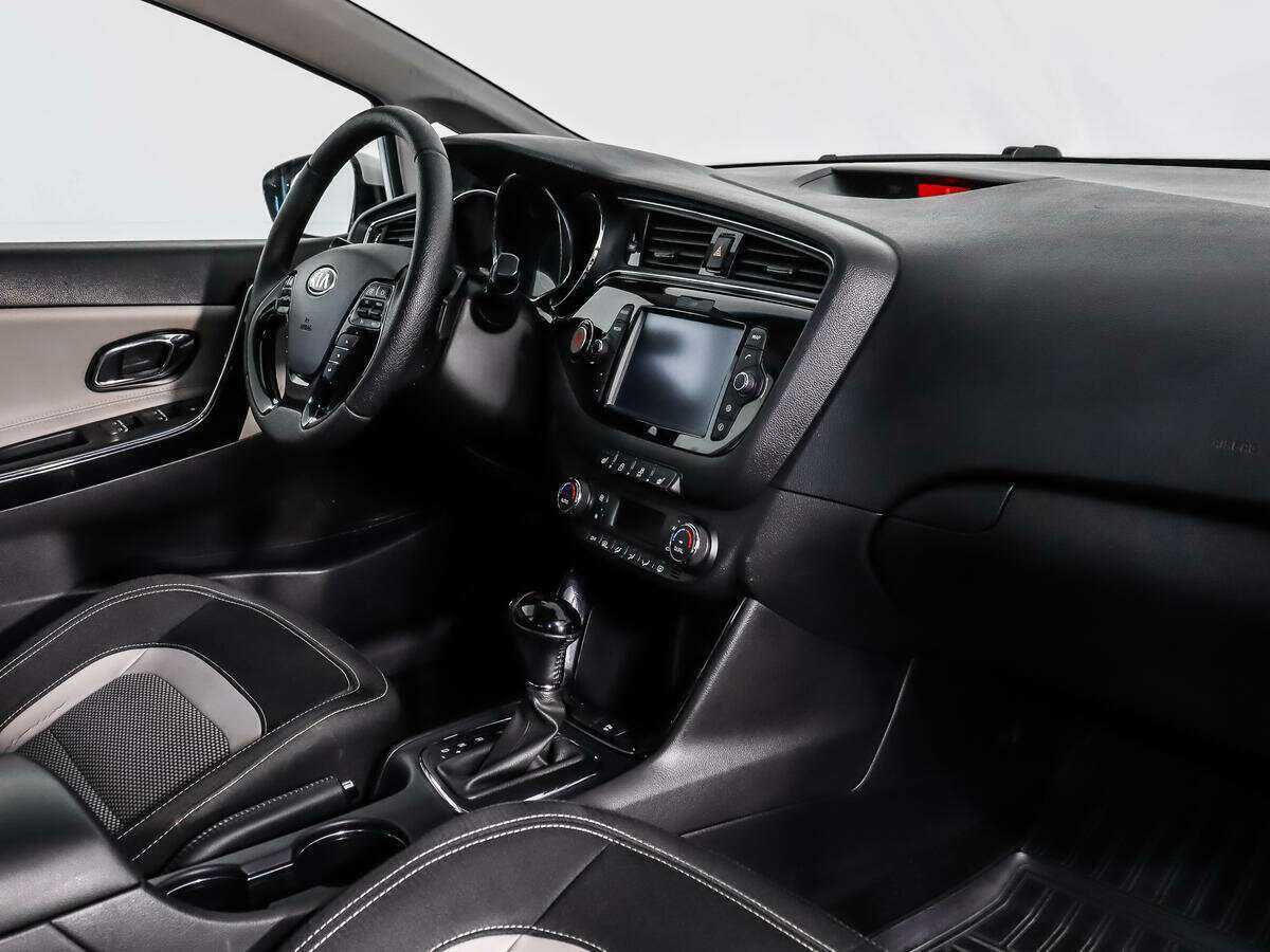 Б/У Киа Сид 2018 года. Фото: #9