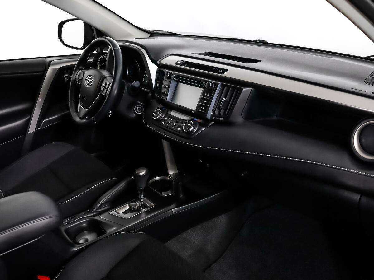 Toyota RAV4 2016 года с пробегом. Фото: #10