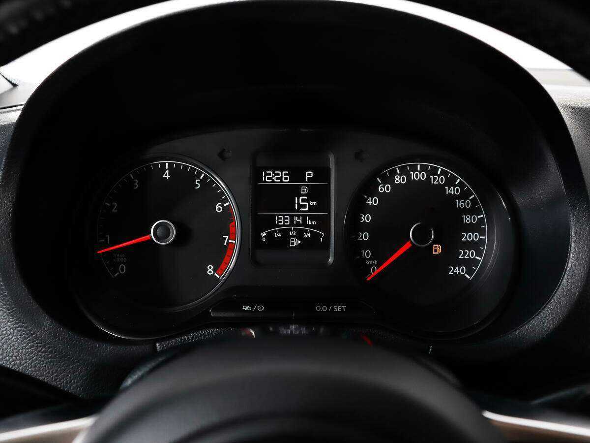 Б/У Фольксваген Поло 2018 года. Фото: #14