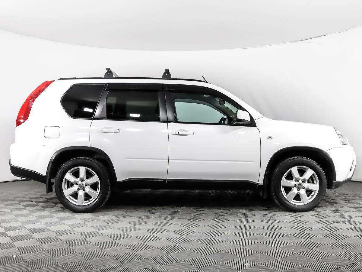 Б/У Ниссан Икс-Трейл 2013 года. Фото: #3